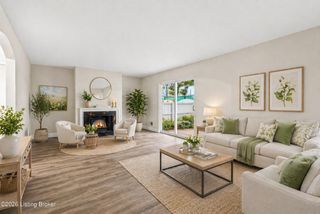 602 La Fontenay Ct, Louisville, KY 40223