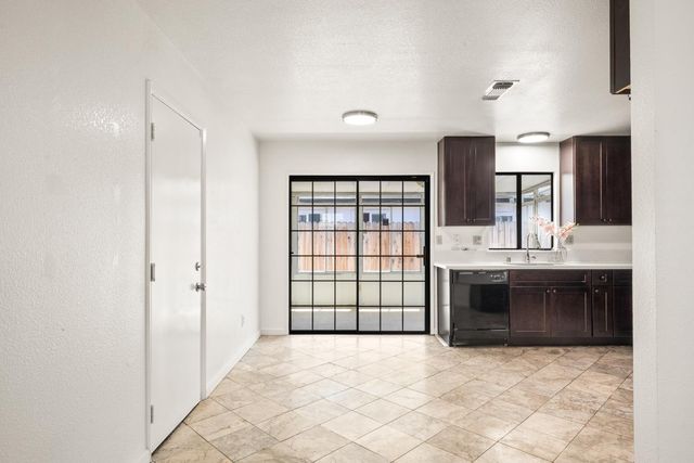 3449 Altos Ave, Sacramento, CA 95838