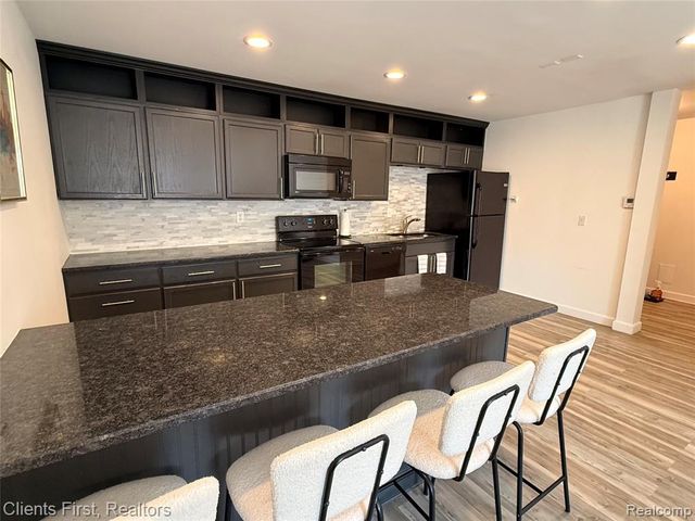675 Randolph Street 206, Northville, MI 48167