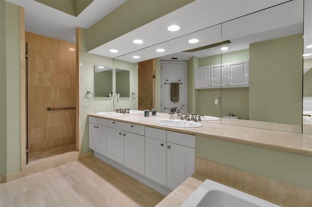 1241 GULF OF MEXICO DRIVE 109, Longboat Key, FL 34228