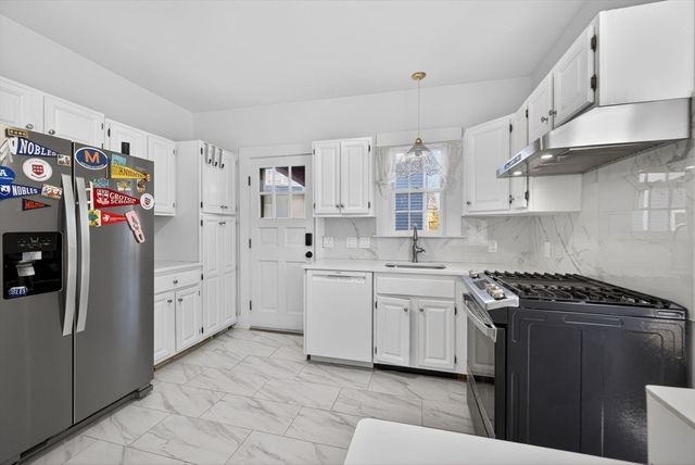 171A Lowell Ave A, Newton, MA 02460