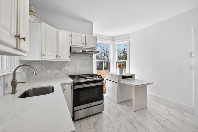 171A Lowell Ave A, Newton, MA 02460