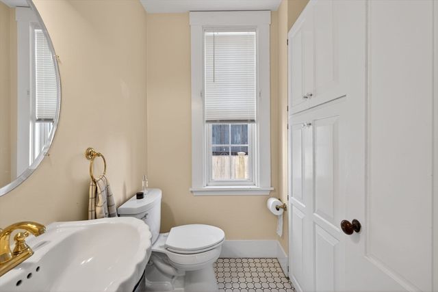 171A Lowell Ave A, Newton, MA 02460