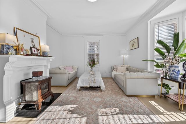 171A Lowell Ave A, Newton, MA 02460