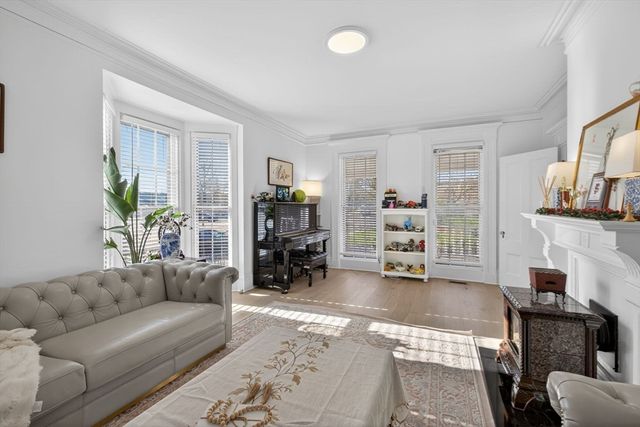 171A Lowell Ave A, Newton, MA 02460