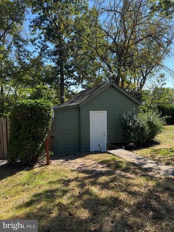 6205 29TH ST NW, Washington, DC 20015