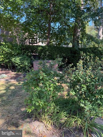 6205 29TH ST NW, Washington, DC 20015