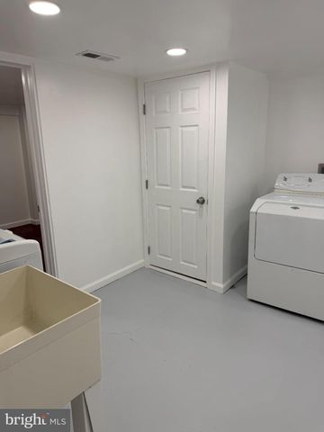 6205 29TH ST NW, Washington, DC 20015