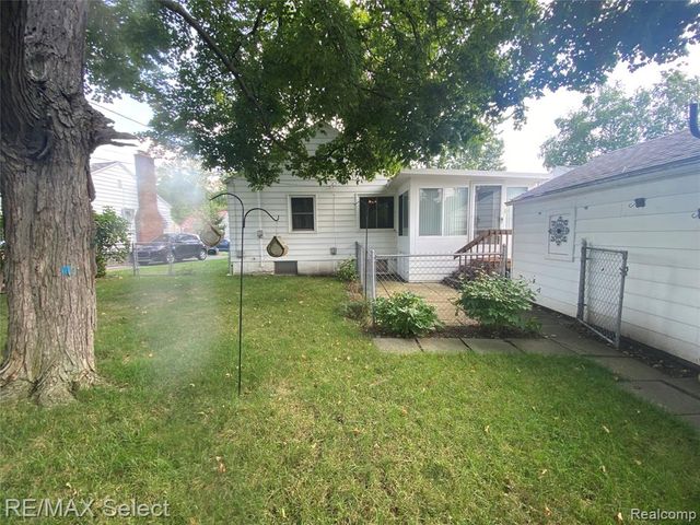 808 Mann Avenue, Flint, MI 48503