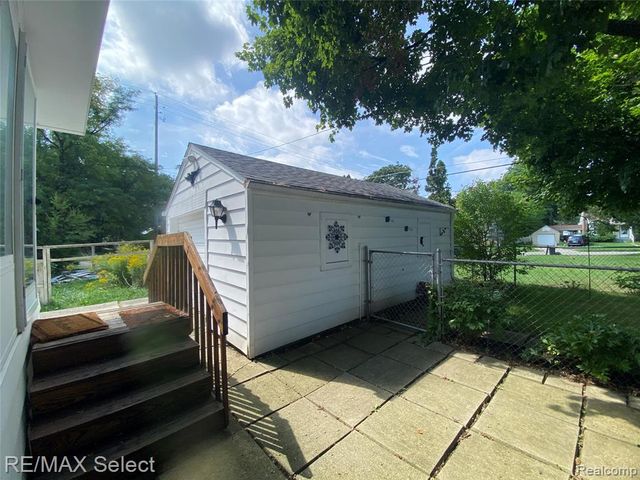 808 Mann Avenue, Flint, MI 48503