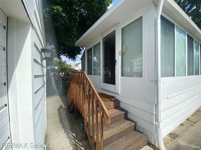 808 Mann Avenue, Flint, MI 48503