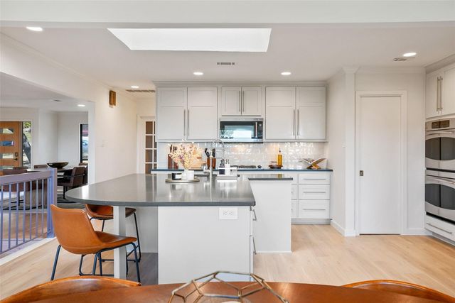 3707 Laurel Ledge LN, Austin, TX 78731