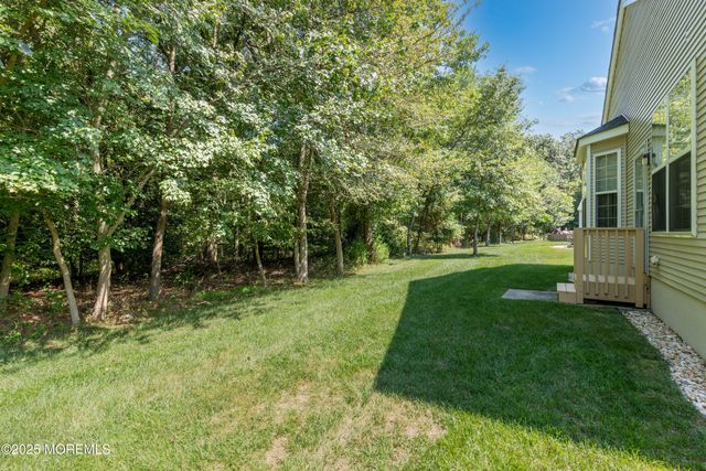 57 Chesterfield Drive, Jackson, NJ 08527