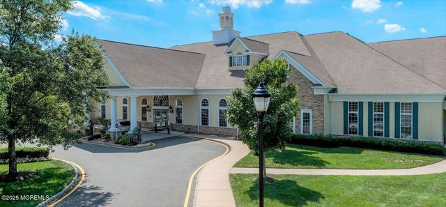 57 Chesterfield Drive, Jackson, NJ 08527