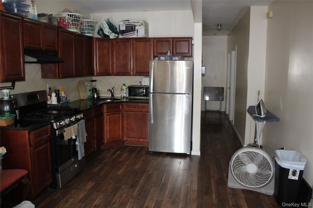 3814 Barnes Avenue, Bronx, NY 10467