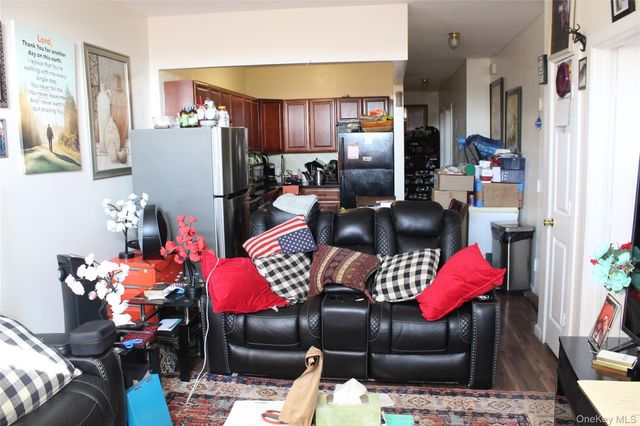 3814 Barnes Avenue, Bronx, NY 10467