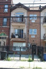 3814 Barnes Avenue, Bronx, NY 10467