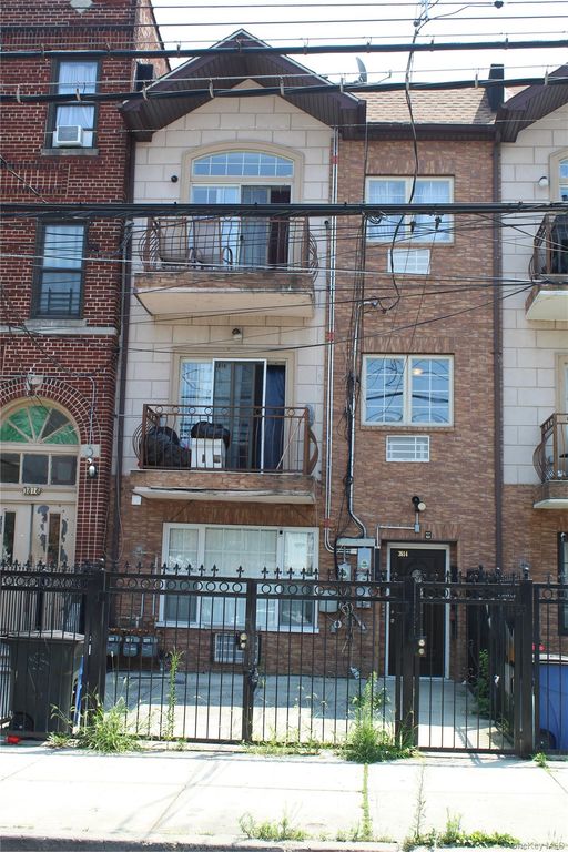 3814 Barnes Avenue, Bronx, NY 10467