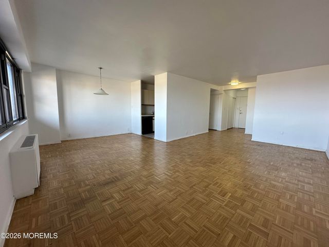10 Ocean Boulevard 4C, Atlantic Highlands, NJ 07716