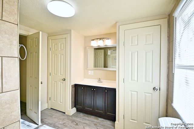 1401 Coco Ln Apt A, New Braunfels, TX 78130