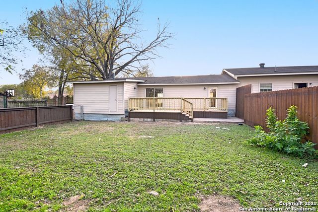 1401 Coco Ln Apt A, New Braunfels, TX 78130