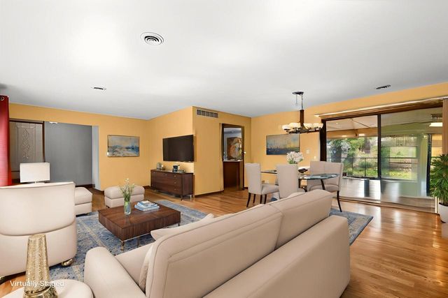 18660 Bonnie LANE, Brookfield, WI 53045