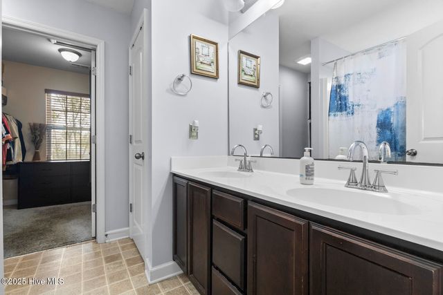 250 Rowland Drive, Richlands, NC 28574