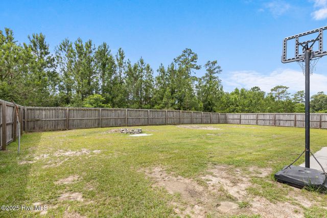 250 Rowland Drive, Richlands, NC 28574