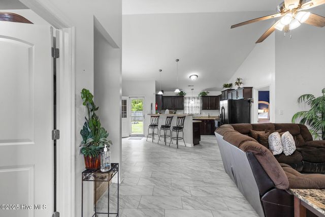 250 Rowland Drive, Richlands, NC 28574