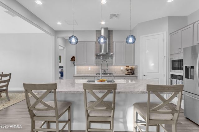 17893 W AMBERWOOD Drive, Goodyear, AZ 85338