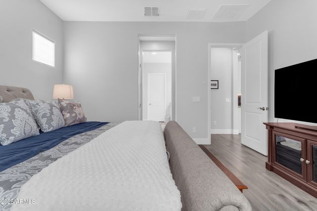 17893 W AMBERWOOD Drive, Goodyear, AZ 85338