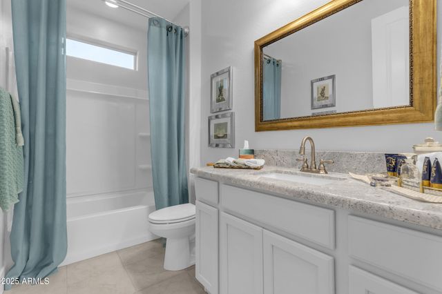 17893 W AMBERWOOD Drive, Goodyear, AZ 85338