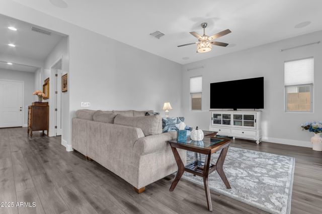 17893 W AMBERWOOD Drive, Goodyear, AZ 85338