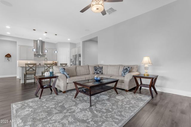 17893 W AMBERWOOD Drive, Goodyear, AZ 85338