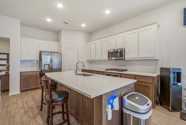 312 Honey Brook Lane, Aledo, TX 76008