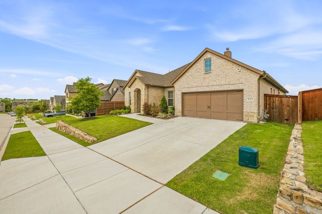312 Honey Brook Lane, Aledo, TX 76008