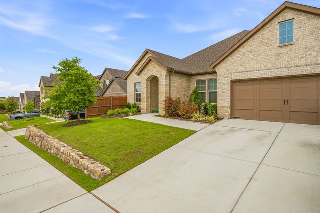 312 Honey Brook Lane, Aledo, TX 76008