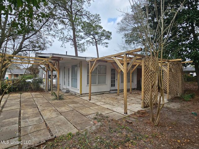 2485 Carter Road, Biloxi, MS 39531