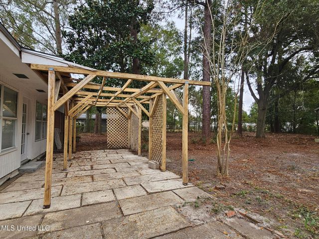 2485 Carter Road, Biloxi, MS 39531