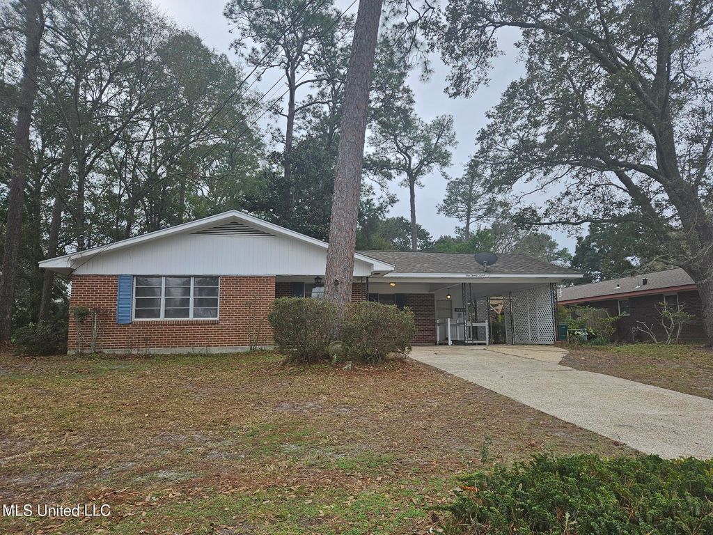 2485 Carter Road, Biloxi, MS 39531
