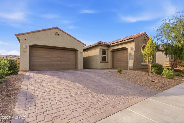 10937 N Ledge Stone Drive, Oro Valley, AZ 85742