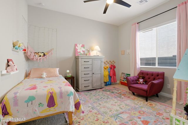 10937 N Ledge Stone Drive, Oro Valley, AZ 85742