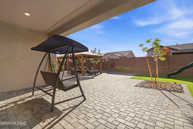 10937 N Ledge Stone Drive, Oro Valley, AZ 85742