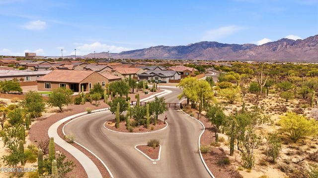 10937 N Ledge Stone Drive, Oro Valley, AZ 85742