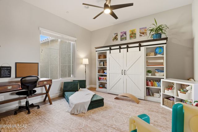 10937 N Ledge Stone Drive, Oro Valley, AZ 85742