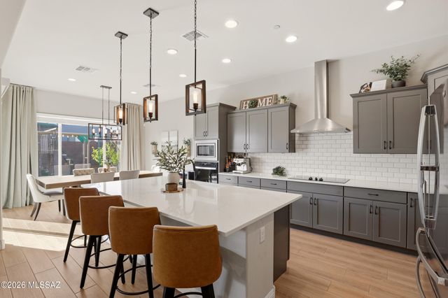 10937 N Ledge Stone Drive, Oro Valley, AZ 85742