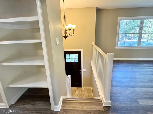 2 KELLY CT, Fredericksburg, VA 22407