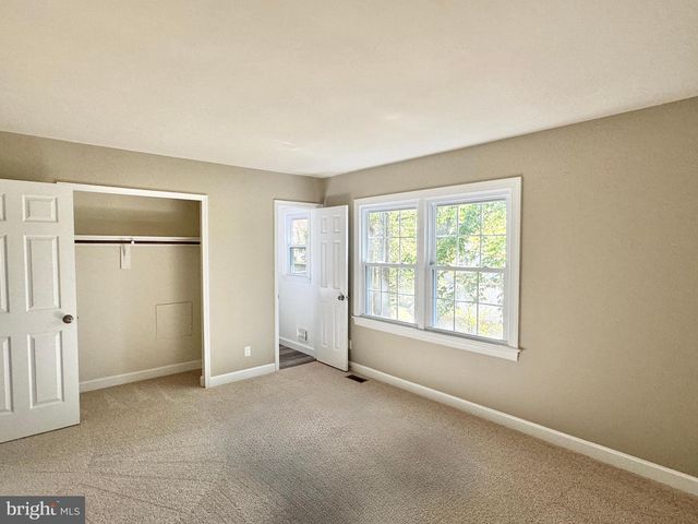 2 KELLY CT, Fredericksburg, VA 22407