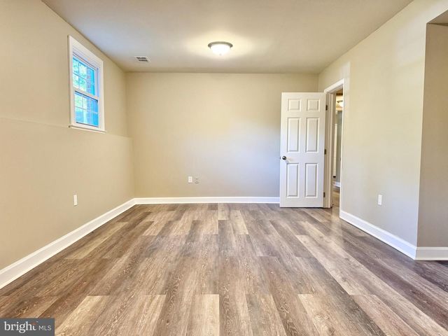 2 KELLY CT, Fredericksburg, VA 22407