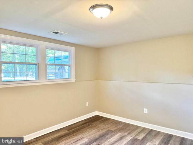 2 KELLY CT, Fredericksburg, VA 22407